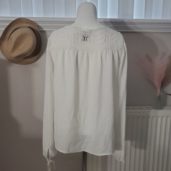 Lace Sweetheart Boho Blouse- Beige- Small- by Forever 21 - Picture 2 of 12